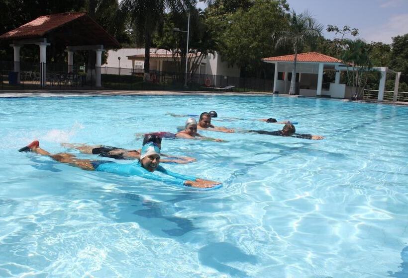 استراحتگاه Club Campestre De Neiva