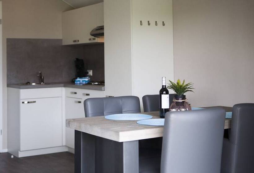 استراحتگاه Recreatiepark De Boshoek