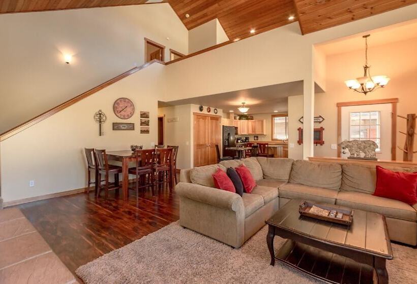 Wintergreen Lodge
