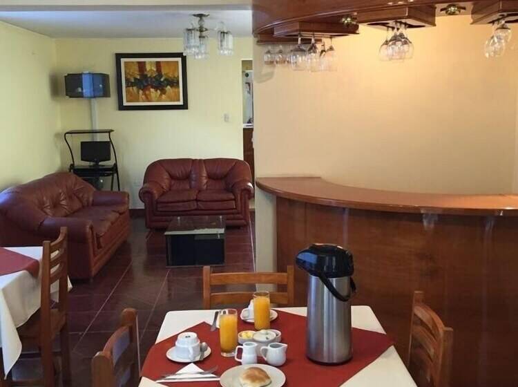 Yantra Hoteles I