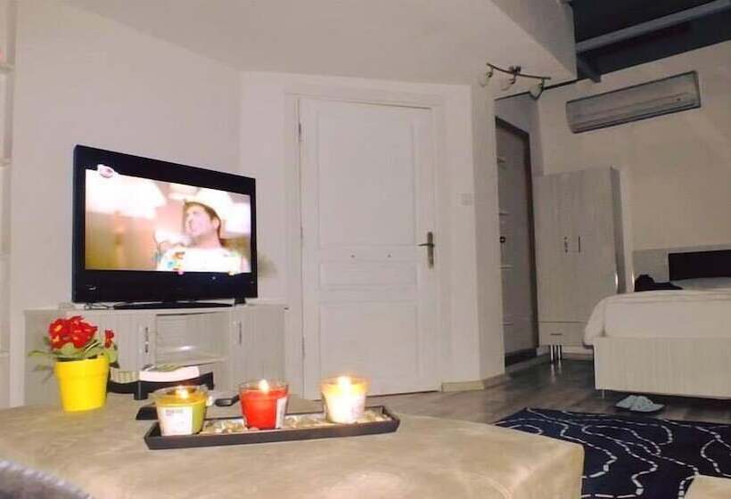 Akr Homes