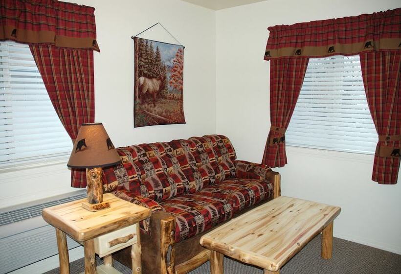 Bear Trap Cabins