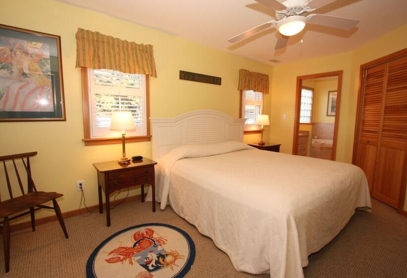 ベッドアンドブレックファースト Courtyard Villas On Silver Lake Harbor