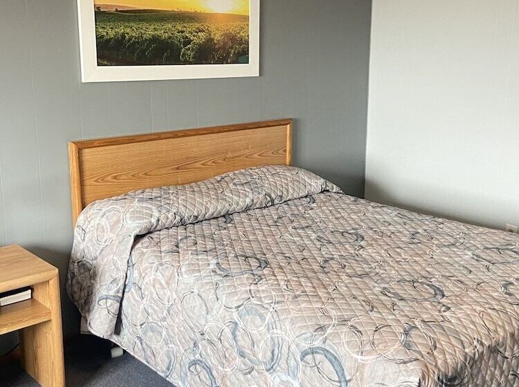 Economy Inn Motel