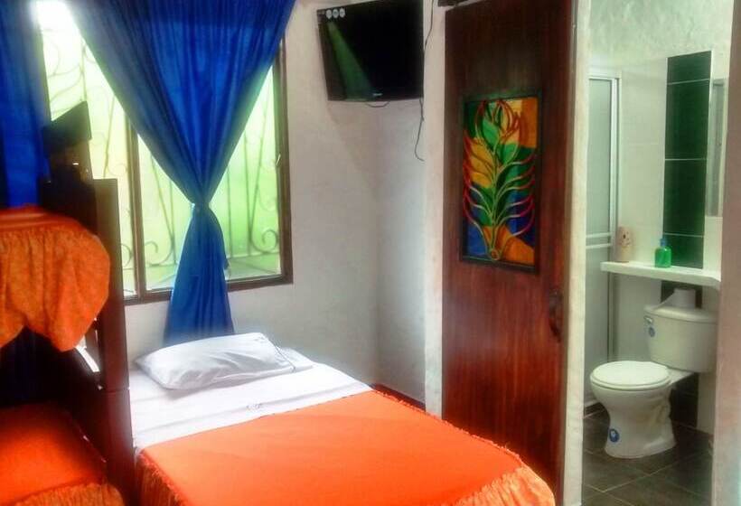 هتل Casa De Campo La Gloria