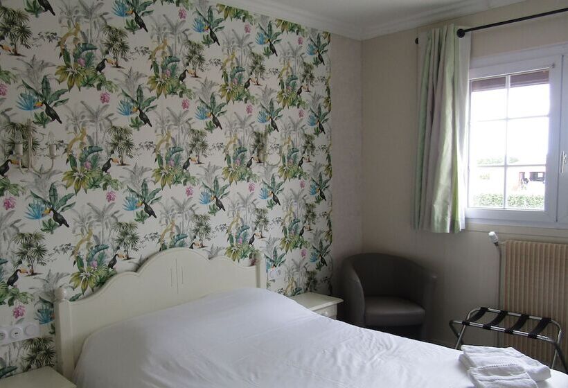 ホテル Hôtel Le Mareuillais