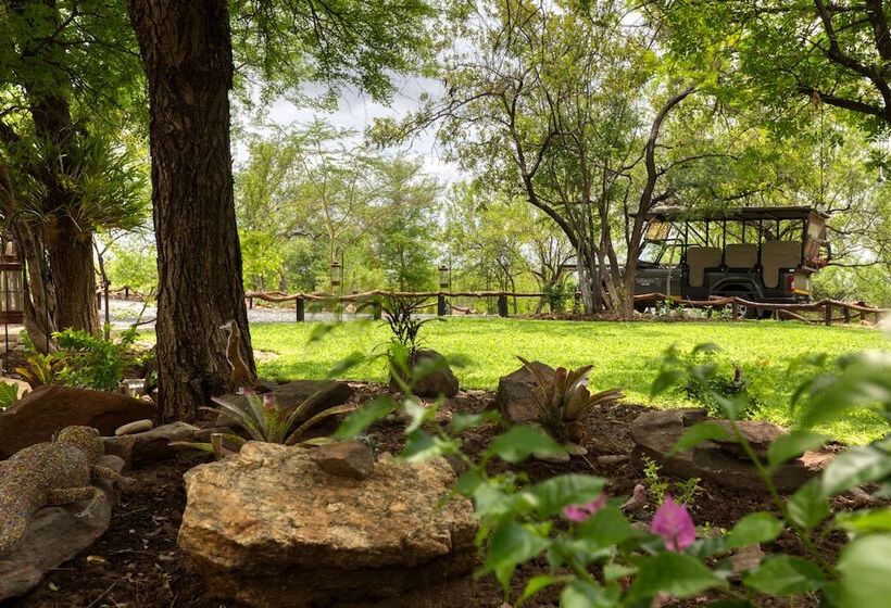هتل Isilimela Game Lodge