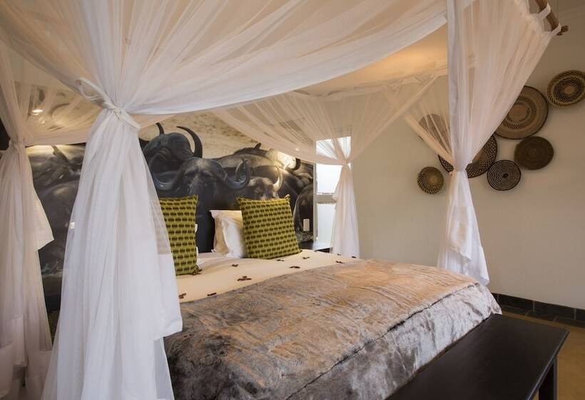هتل Isilimela Game Lodge