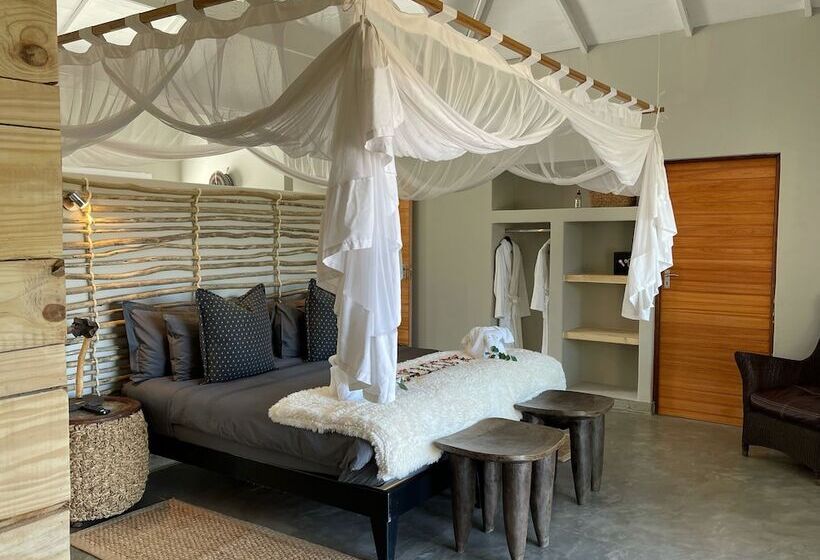 هتل Isilimela Game Lodge