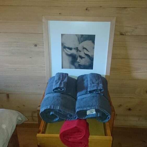 호텔 Loyehill Chalet. Swiss Alps Escape