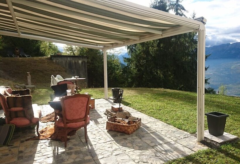 호텔 Loyehill Chalet. Swiss Alps Escape