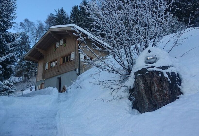 호텔 Loyehill Chalet. Swiss Alps Escape