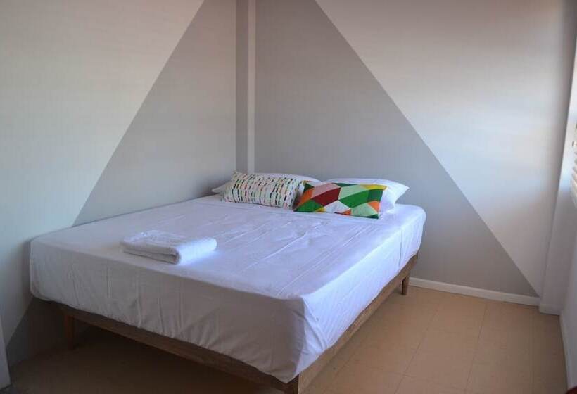 هتل Nao Beach House