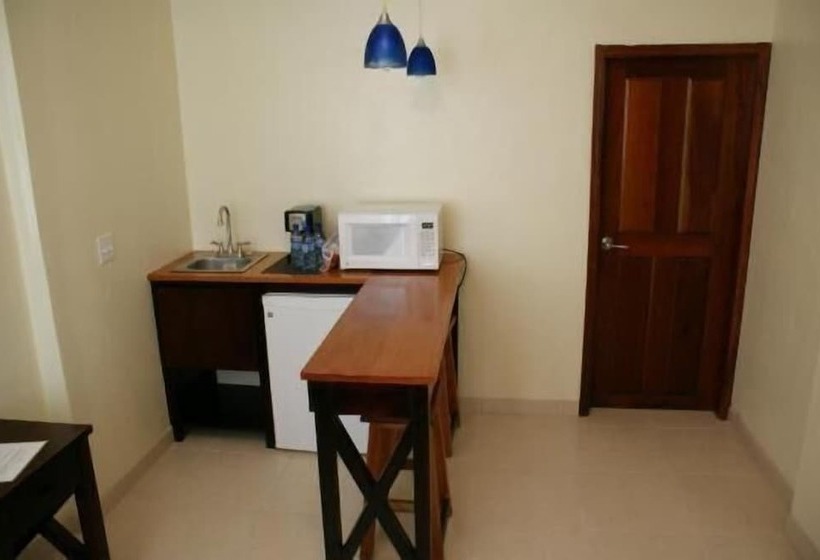 בית מלון כפרי Rainbow