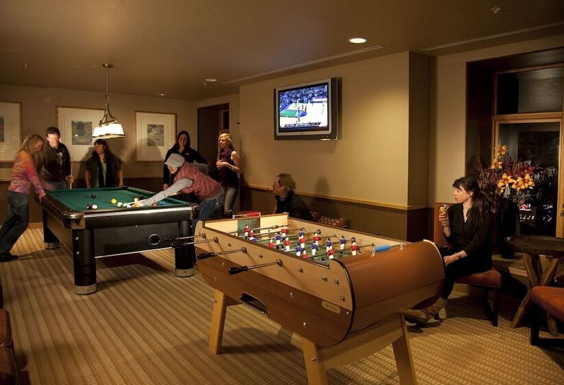 Отель The Edelweiss Lodge And Spa