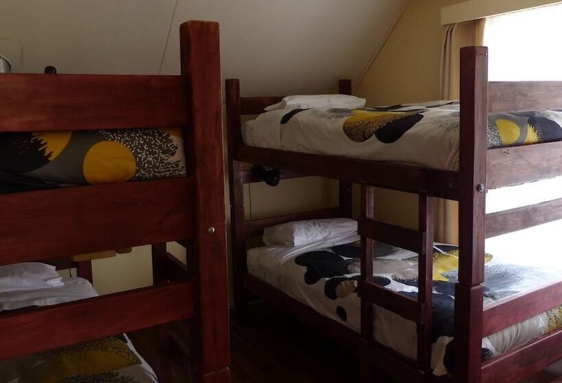 Maytenus Bed And Breakfast   Hostel