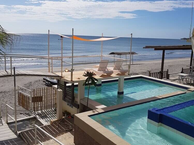 فندق Miami Heat Beach Resort