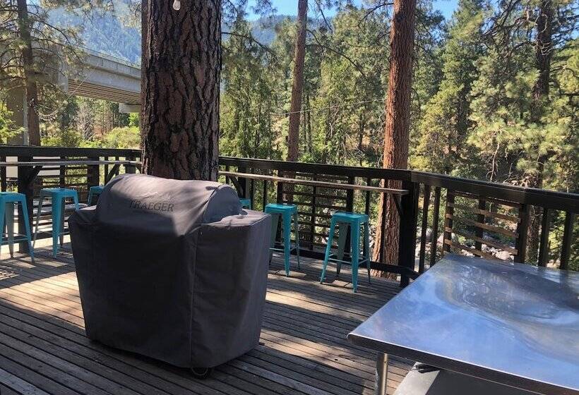 مُتل Loge Leavenworth Riverside