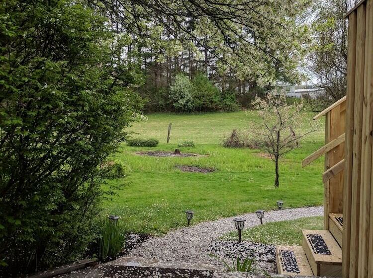 펜션 Hocking Hills Inn