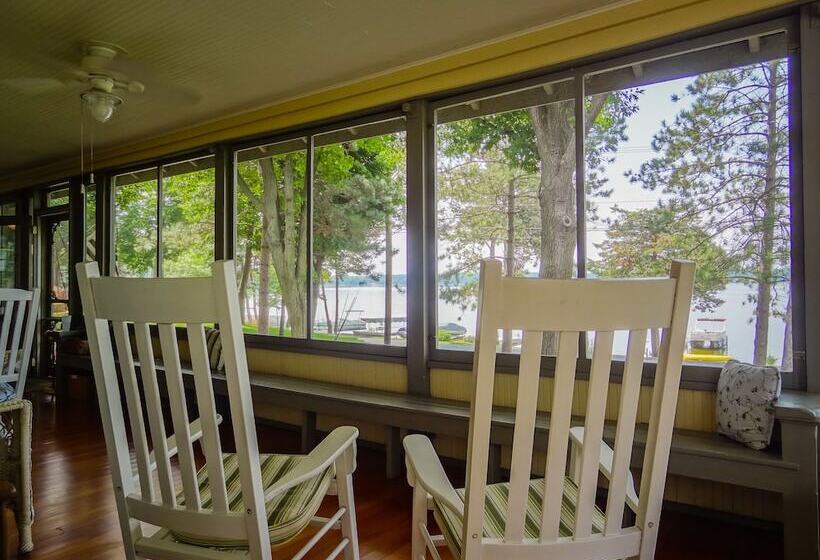 פנסיון Lake Ripley Lodge W Lake Front Rooms, Grand Porch, Kayaks & Paddleboard