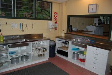 هاستل Egmont Eco Leisure Park & Backpackers