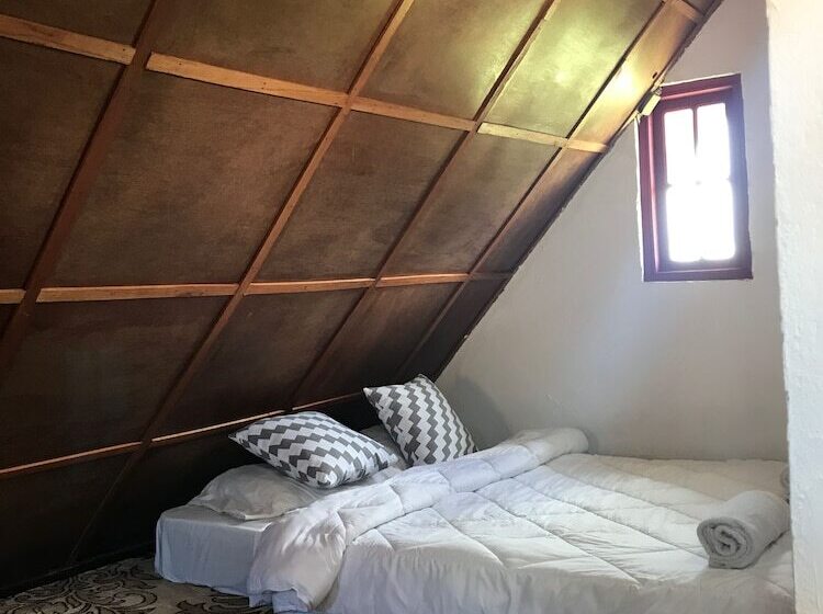 צימר La Petite Maison Cabañas & Hostal