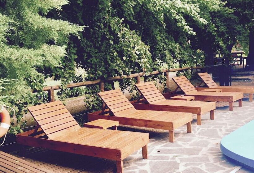 تختخواب و صبحانه Posada Del Viento