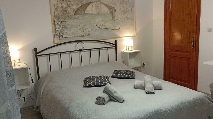 تختخواب و صبحانه Rooms Barbieri Rovinj