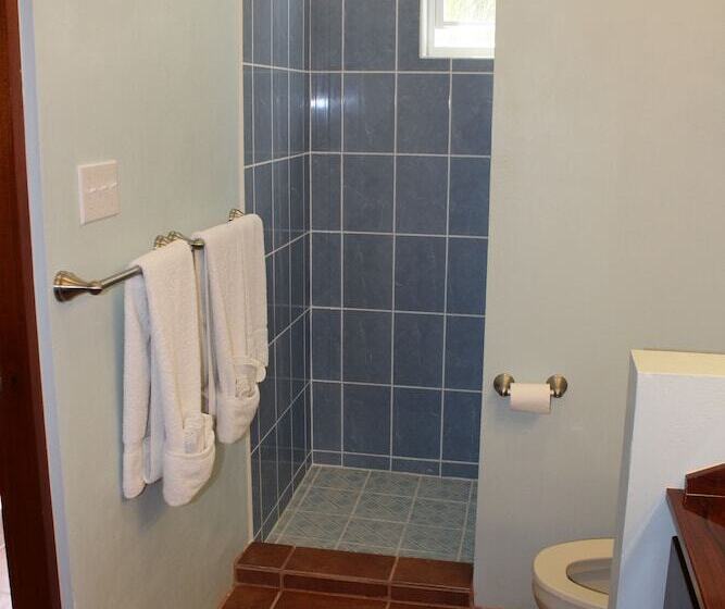 مبيت وإفطار The Crimson Orchid Inn At Orchid Bay