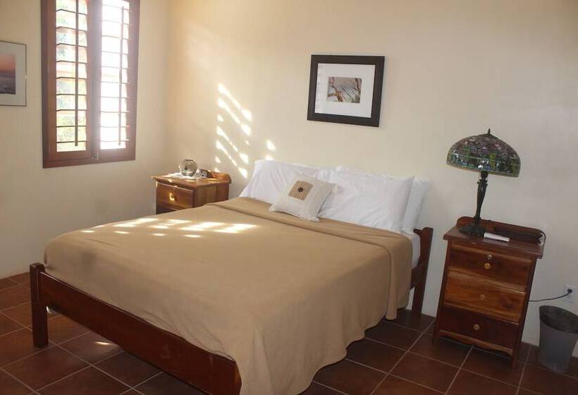 مبيت وإفطار The Crimson Orchid Inn At Orchid Bay