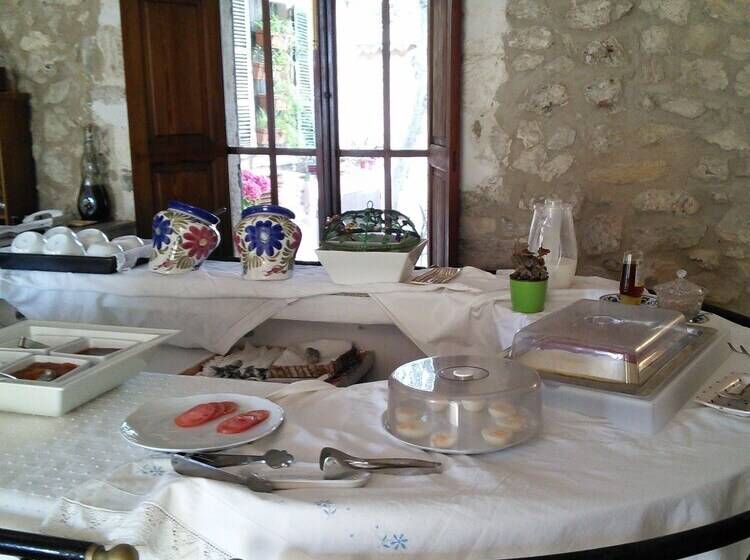 تختخواب و صبحانه Tramuntana Suites