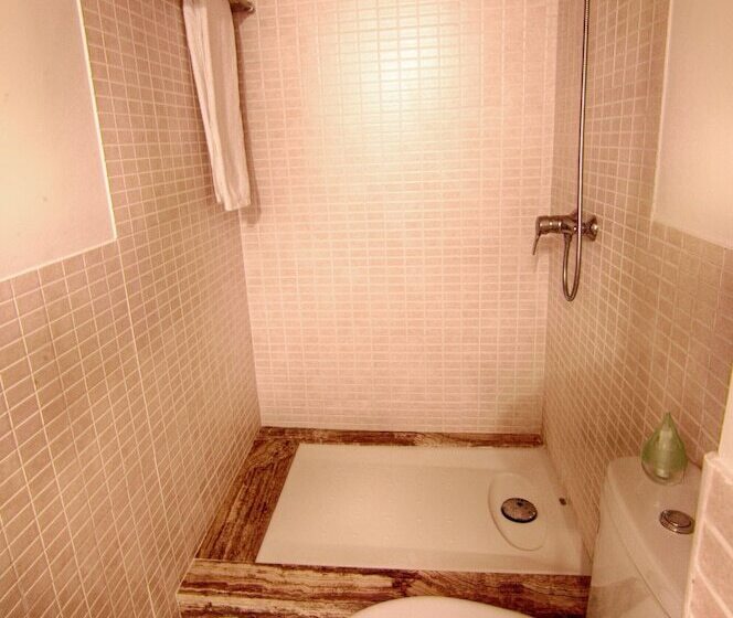 تختخواب و صبحانه Tramuntana Suites