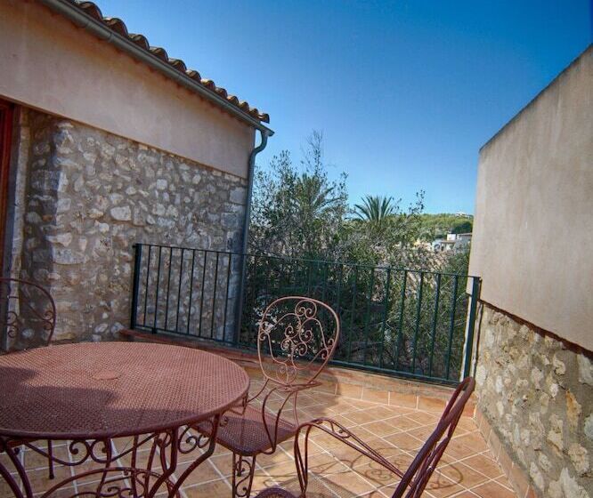 تختخواب و صبحانه Tramuntana Suites