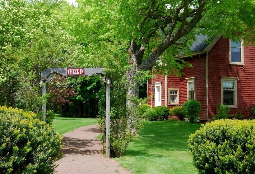 Bugaboo Cottages