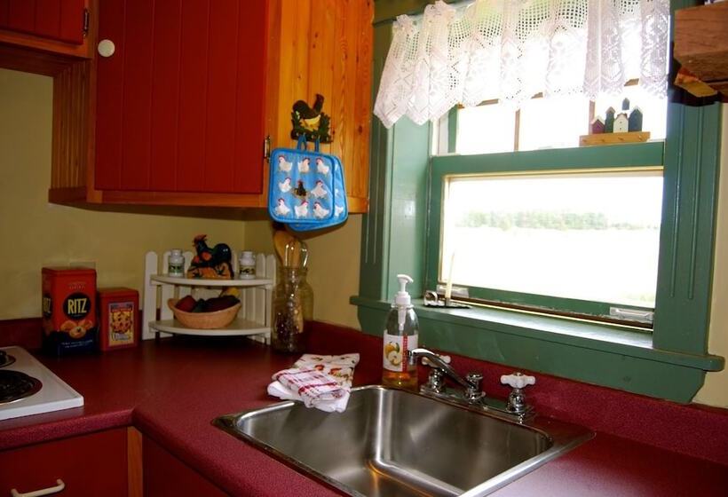 Bugaboo Cottages