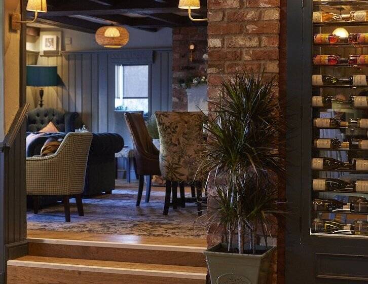 Castle Hotel By Greene King Inns