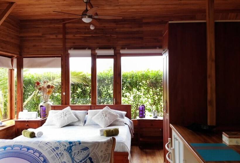 Chez Manany Galapagos Eco Lodge