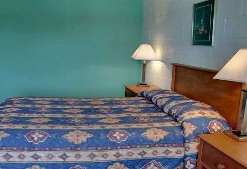Country Host Motel