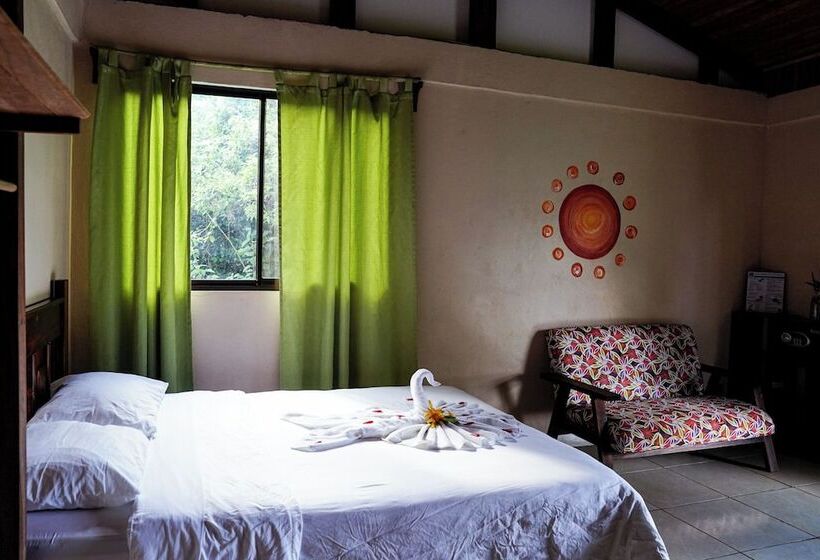 فندق فئة نجمة واحدة Essence Arenal Spa & Yoga