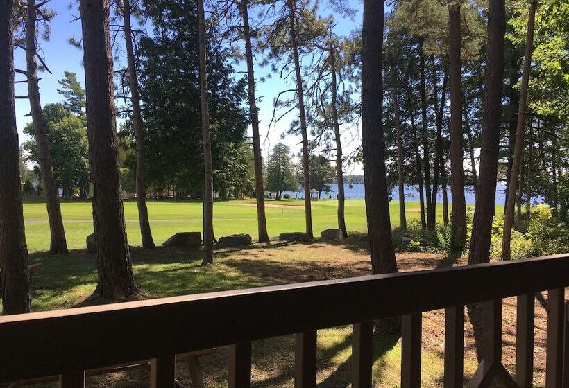 فندق Bluff Point Golf Resort