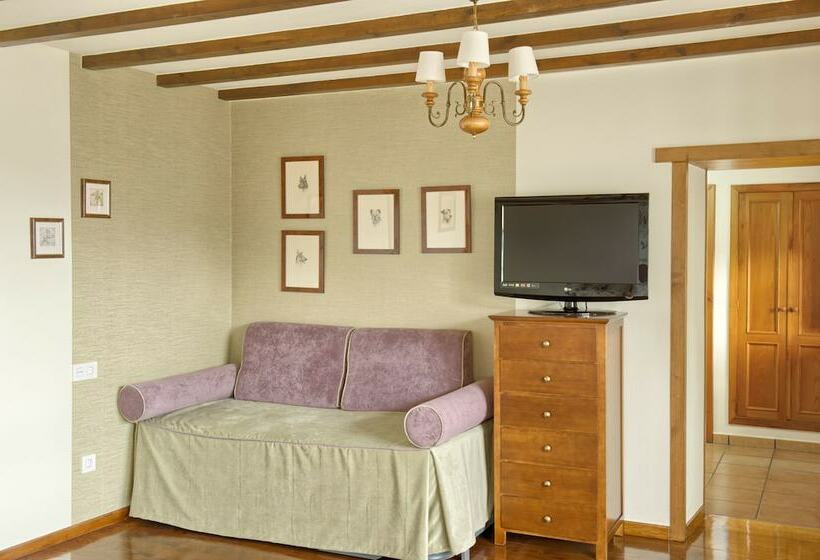 هتل Casa Rural Llugarón I