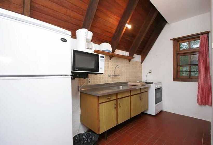 هتل Complejo Turístico Anaconda Cabañas