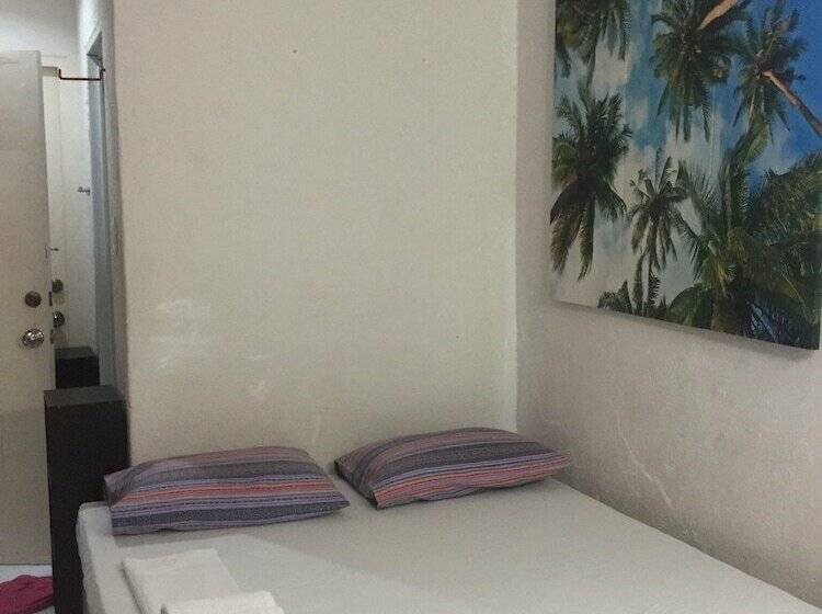 هتل Ellen's Resort Annex