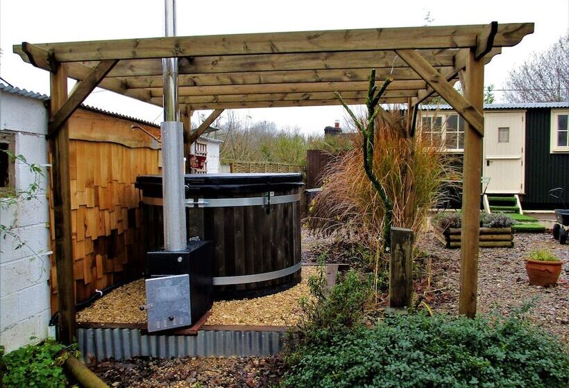 هتل Glamping On The Hill