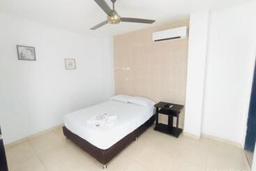 هتل Laurel Plaza 46