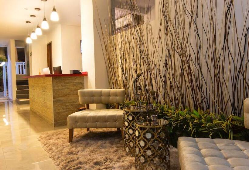 هتل Mayales Plaza