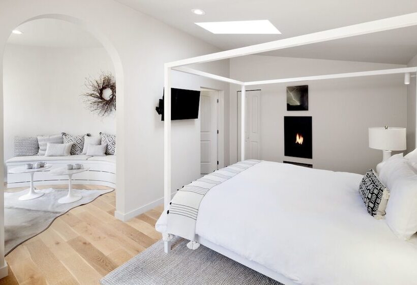 هتل Rockhouse Suites