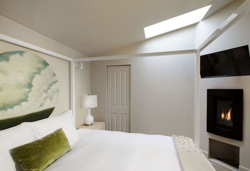 هتل Rockhouse Suites