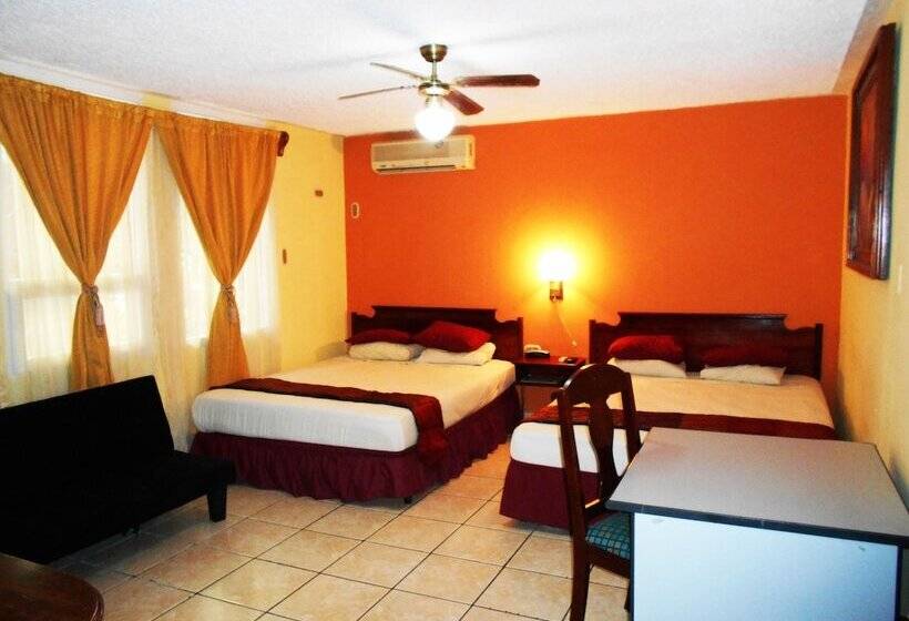 هتل Suites Los Jicaros