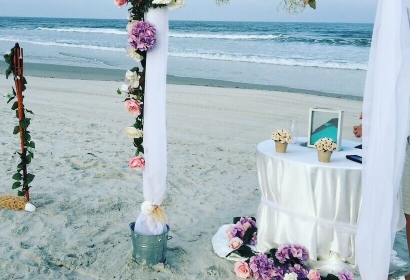 هتل The Salty Mermaid Oceanfront